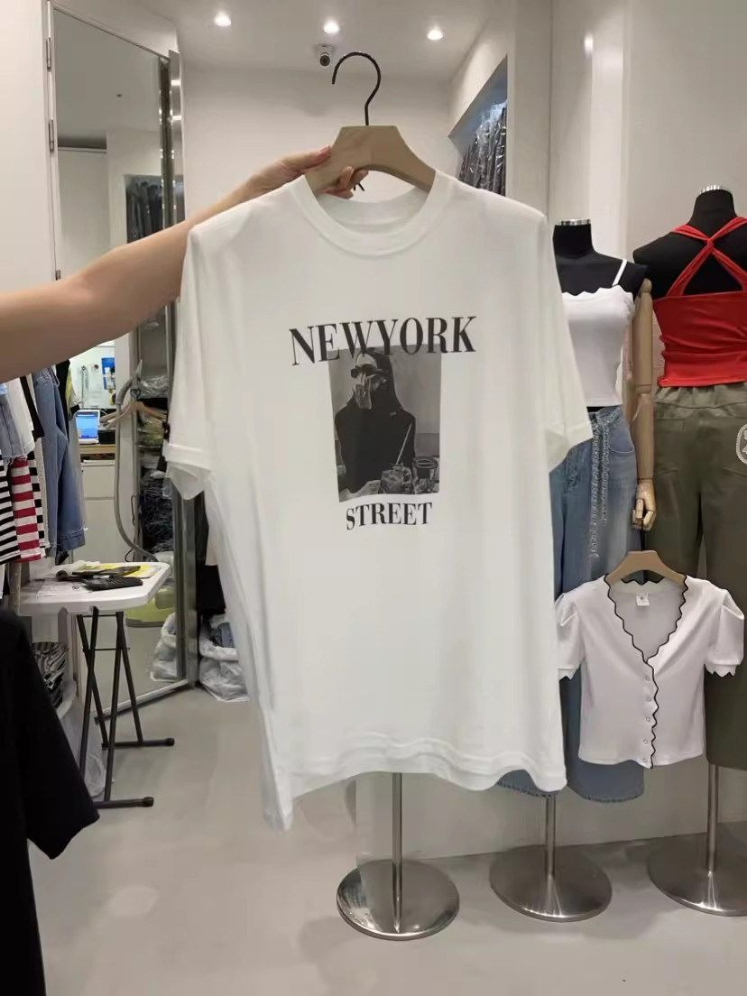 Street Fashion New York 2026 - เสื้อยืดกราฟิกผู้หญิงลาย New York Street Fashion ผ้าฝ้าย