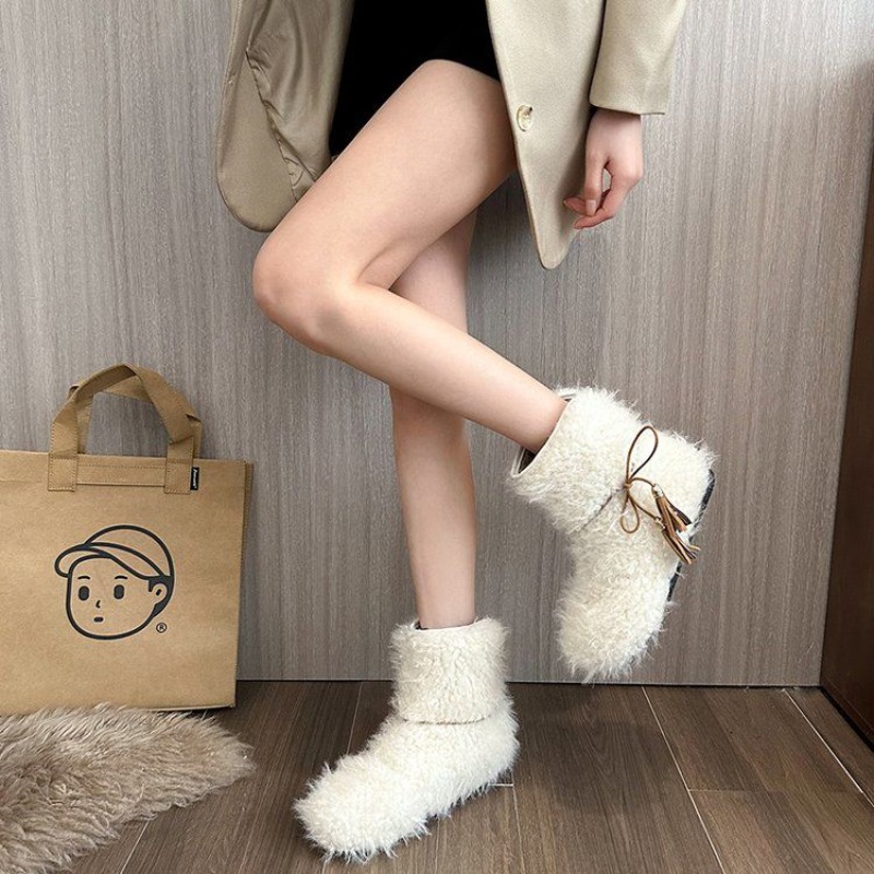 Street Fashion Online - รองเท้าบูทหิมะผู้หญิงสีพื้นบุขนแกะสีขาว ดีไซน์เรียบหรู ทันสมัย สไตล์โกธิค เหมาะสำหรับฤดูหนาว 2025