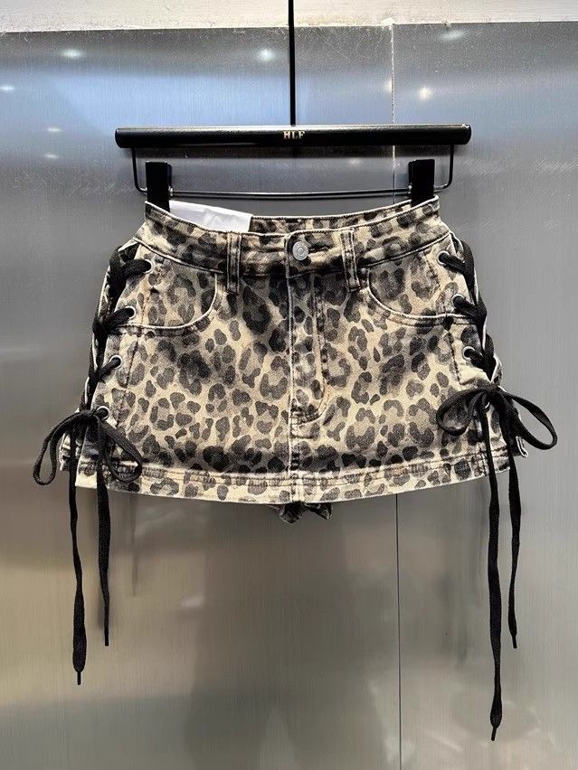 Street Fashion Online - กระโปรงยีนส์ลายเสือดาวสไตล์วินเทจปี 2026 สำหรับผู้หญิง แบบสายรัดเอว สไตล์สไปซ์เกิร์ล