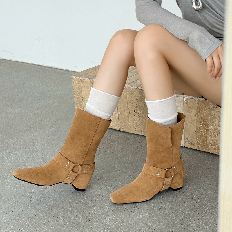 รองเท้าบูทข้อเท้าทรงสลัชชี่หนั - Street Fashion Look บทวิจารณ์และราคา