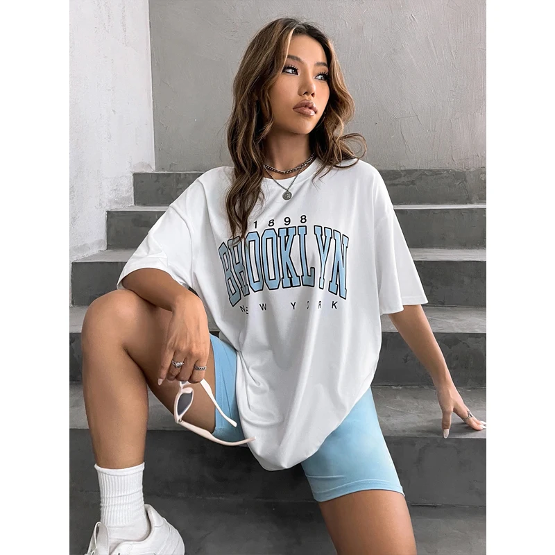 แฟชั่นสตรีวินเทจเสื้อยืด 1898  - Street Fashion New York 2025 บทวิจารณ์และราคา
