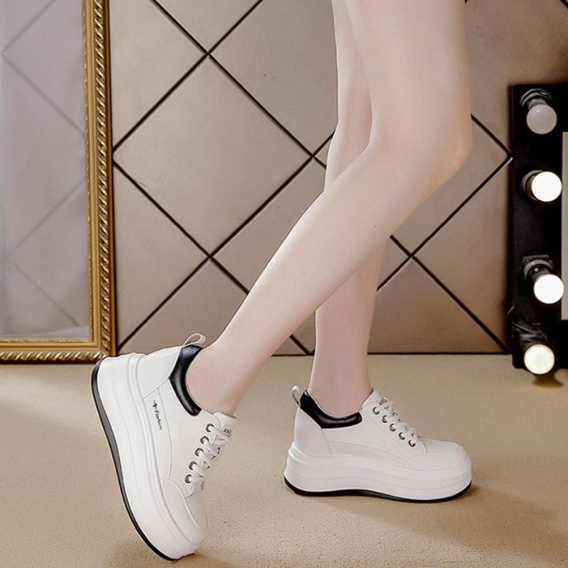 รองเท้าผ้าใบพื้นหนา 8 ซม. ปี 2 - Chunky Sneaker Platform บทวิจารณ์และราคา